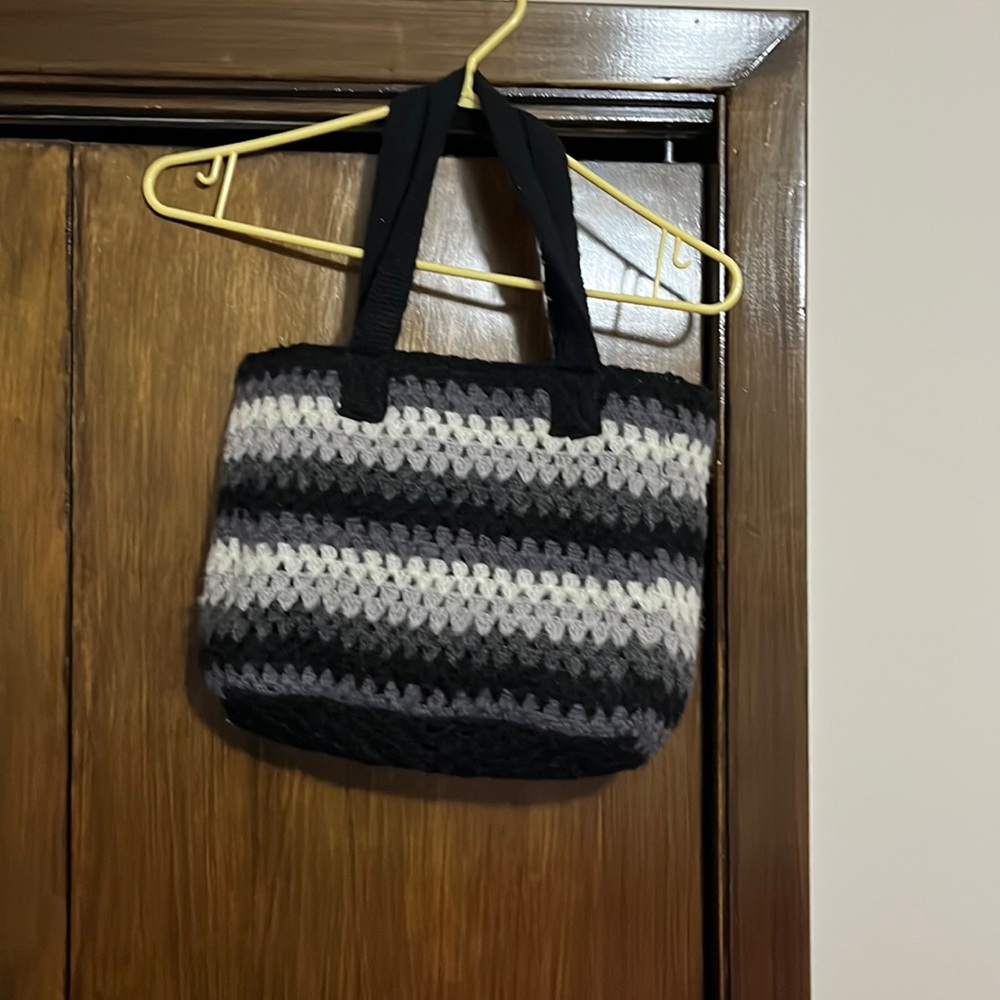 Old Navy Vintage crochet purse